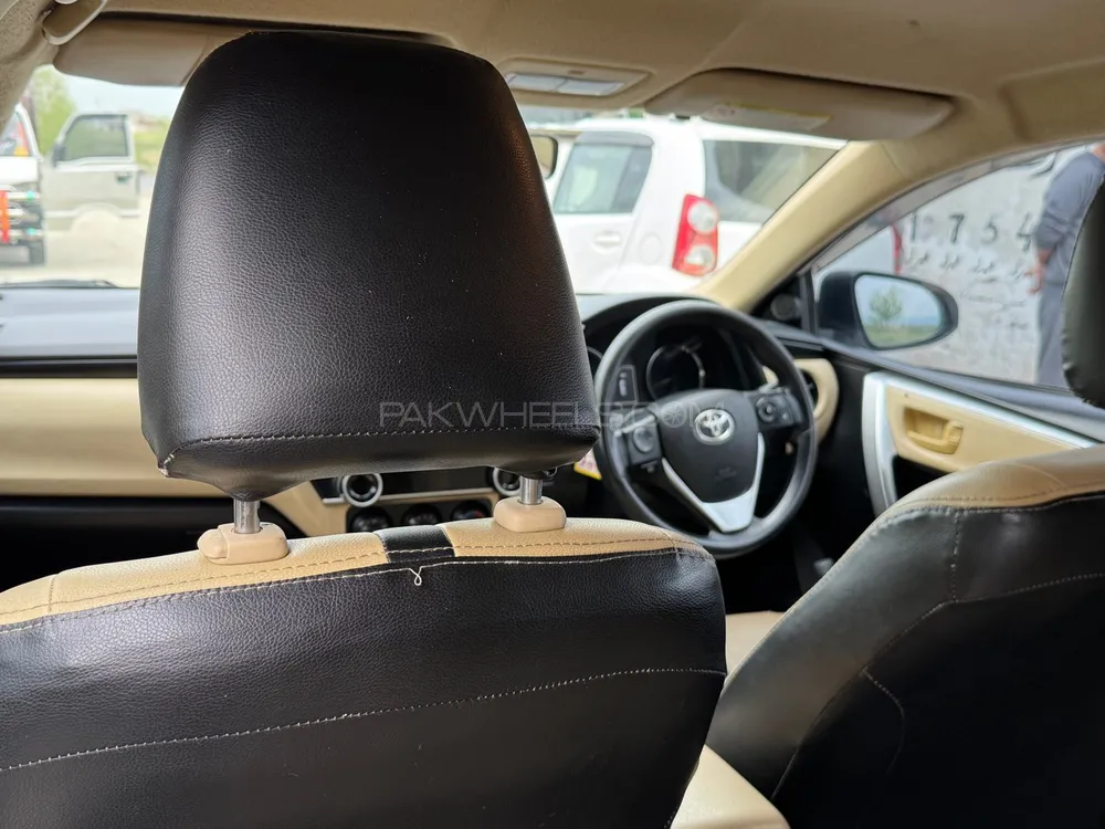 Toyota Corolla 2018 for Sale in Attock Image-1