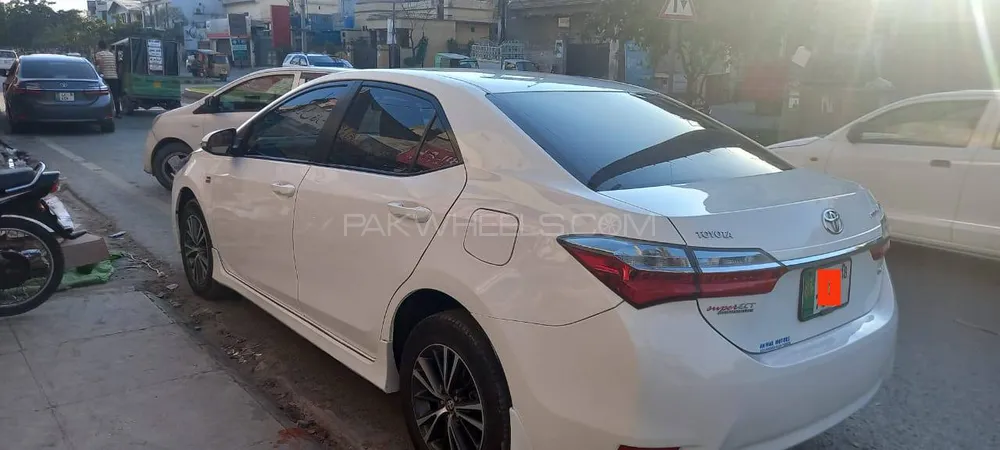 Toyota Corolla 2018 for Sale in Lahore Image-1