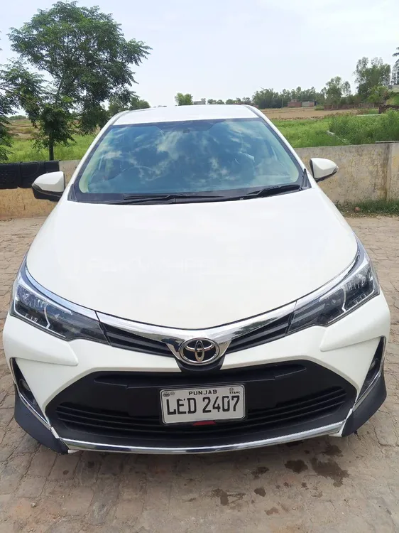 Toyota Corolla 2018 for Sale in Islamabad Image-1
