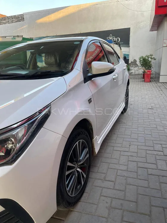 Toyota Corolla 2020 for Sale in Faisalabad Image-1