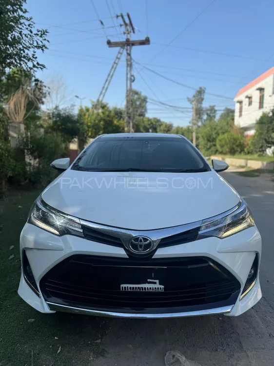 Toyota Corolla 2017 for Sale in Burewala Image-1
