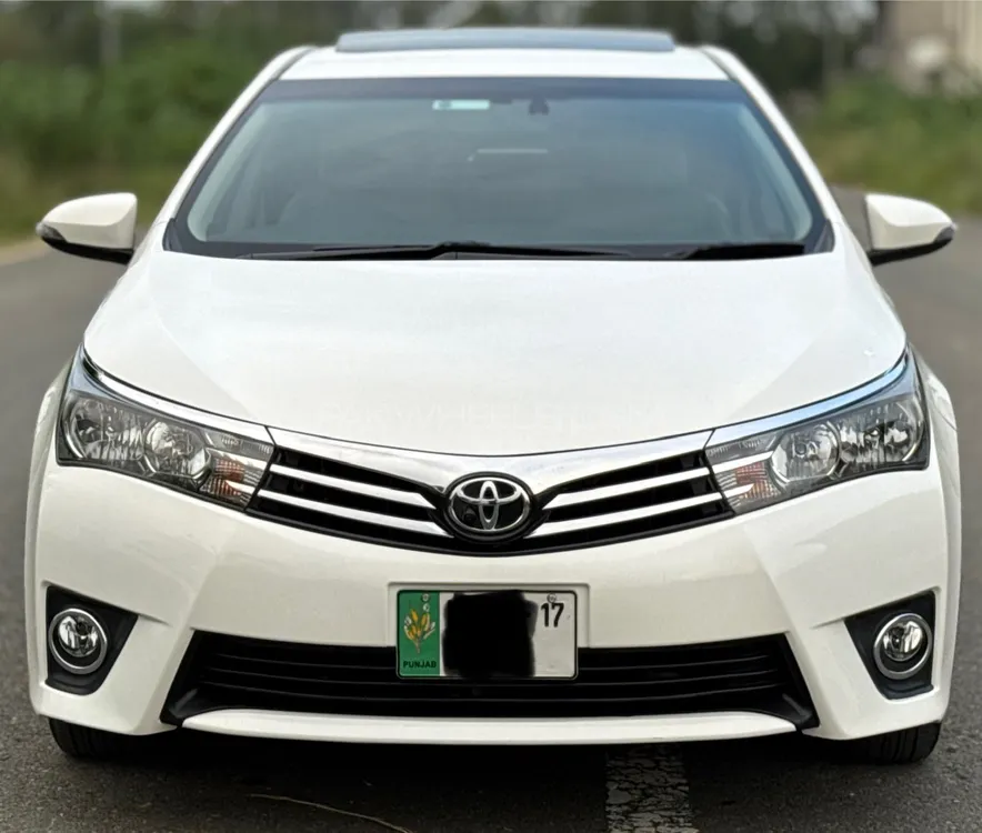 Toyota Corolla 2017 for Sale in Lahore Image-1