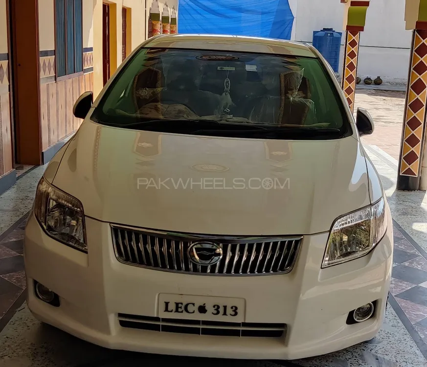 Toyota Corolla Axio 2007 for Sale in Karak Image-1