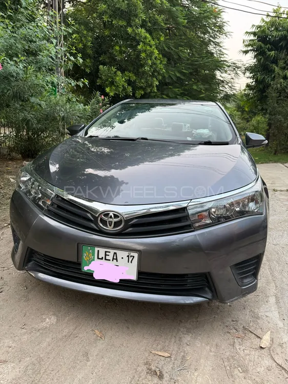 Toyota Corolla 2017 for Sale in Lahore Image-1
