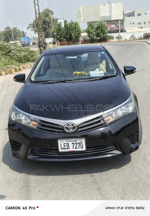 Toyota Corolla 2015 for Sale in Lahore Image-1