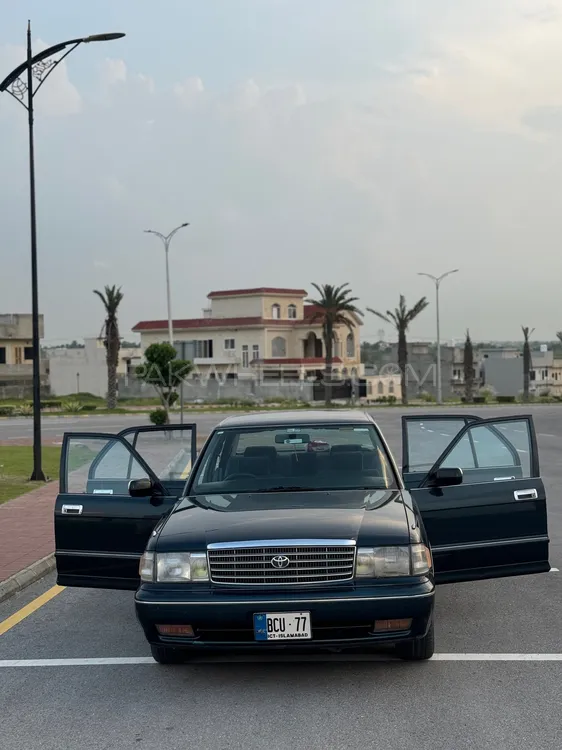 Toyota Crown 1995 for Sale in Wah cantt Image-1