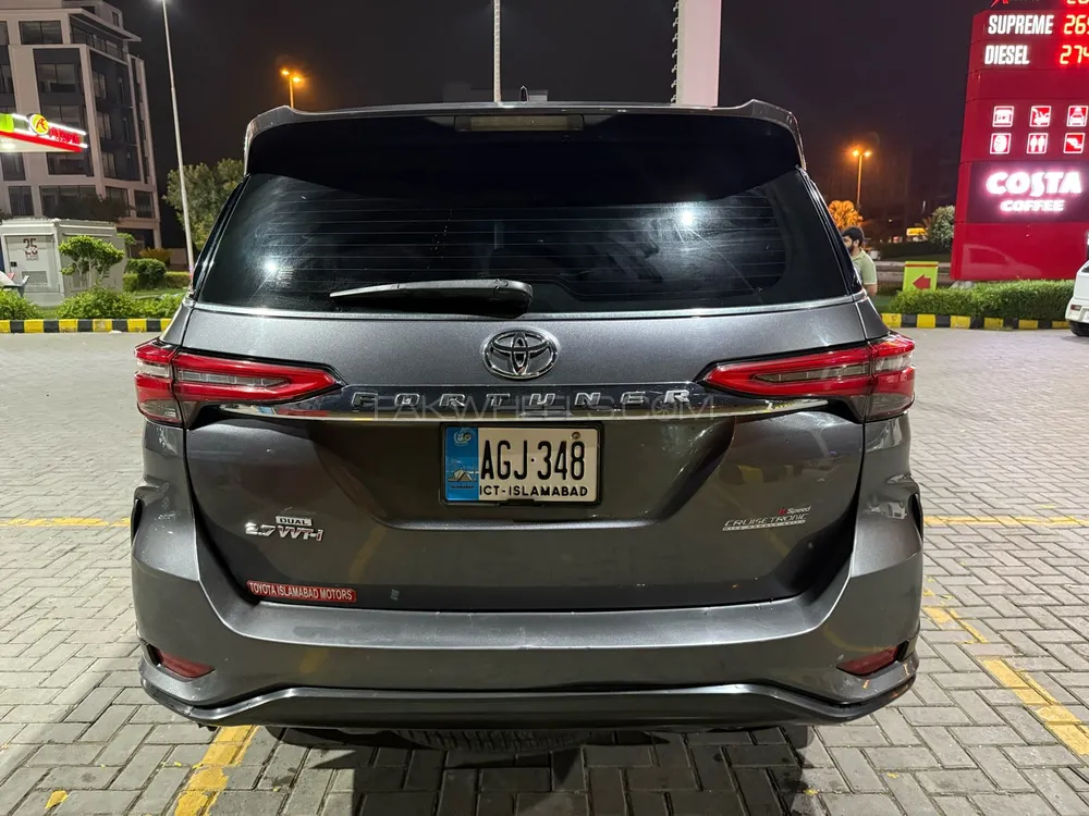 Toyota Fortuner 2018 for Sale in Lahore Image-1