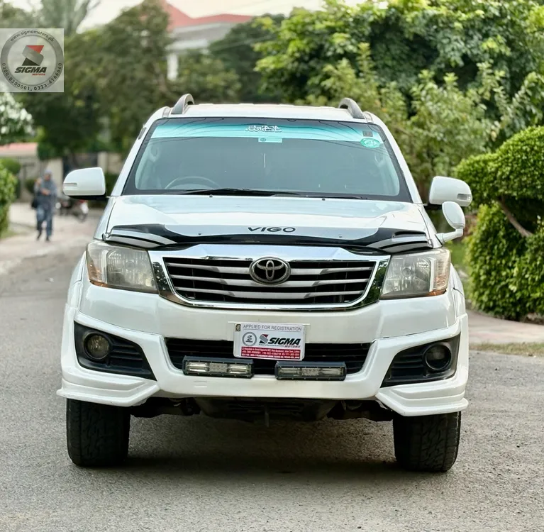 Toyota Hilux 2007 for Sale in Lahore Image-1