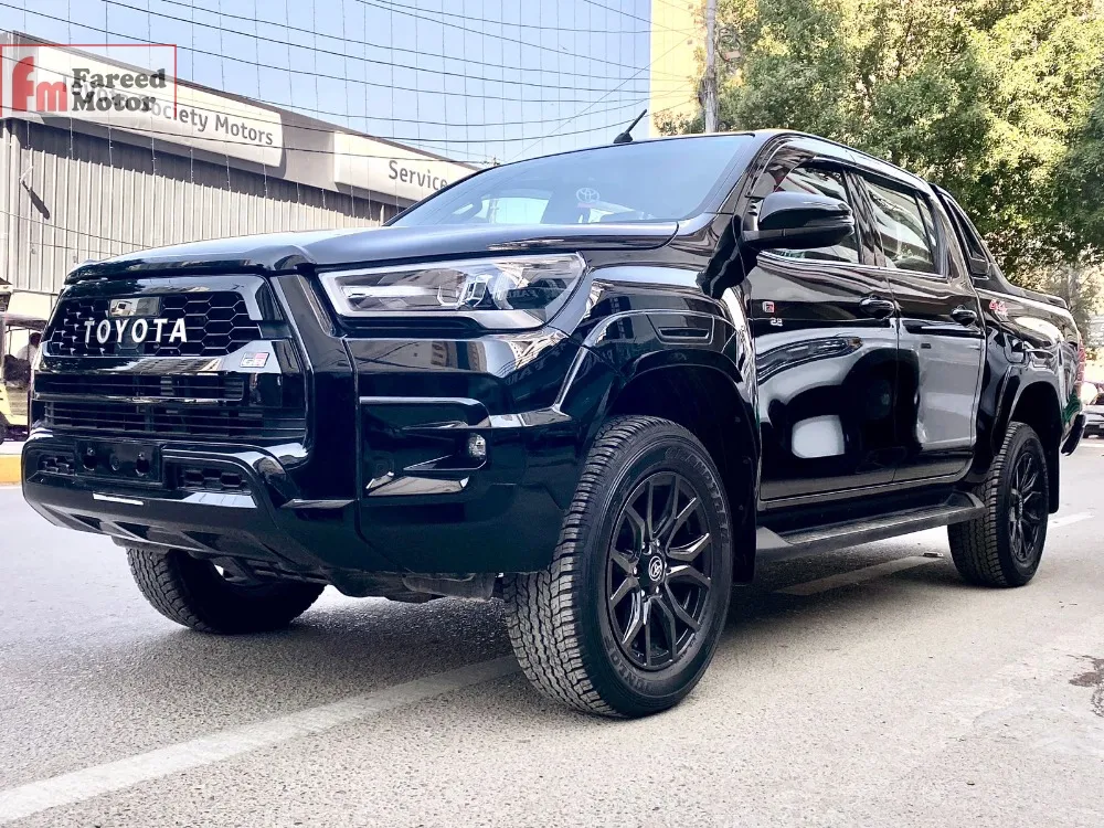 Toyota Hilux 2025 for Sale in Karachi Image-1