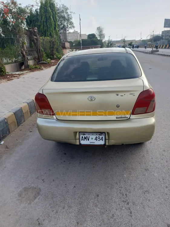 Toyota Platz 2000 for Sale in Quetta Image-1