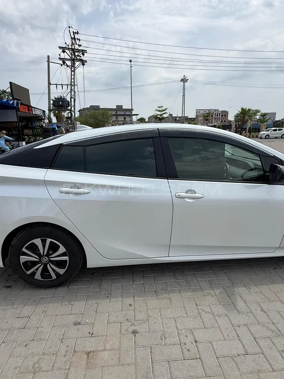 Toyota Prius 2021 for Sale in Sialkot Toyota Prius 2021 for Sale in Sialkot Image-13