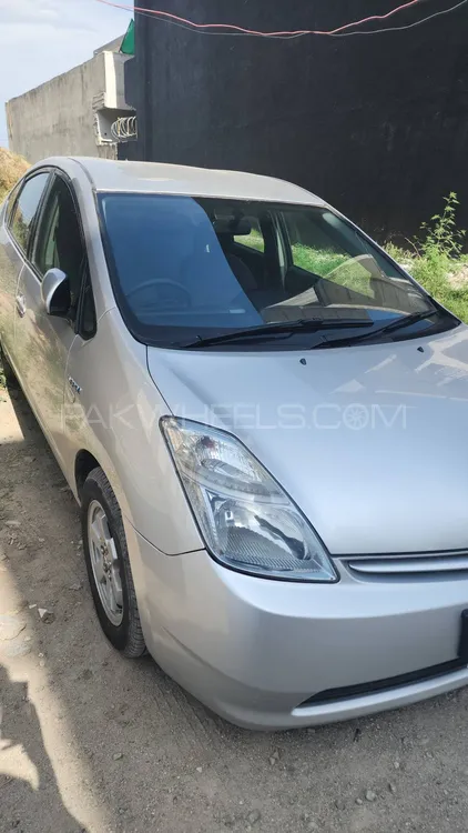 Toyota Prius 2010 for Sale in Islamabad Image-1