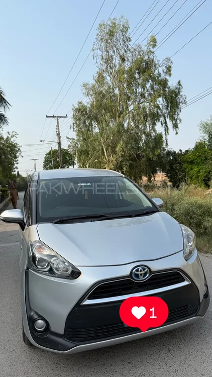 Toyota Sienta 2016 for Sale in Peshawar Image-1