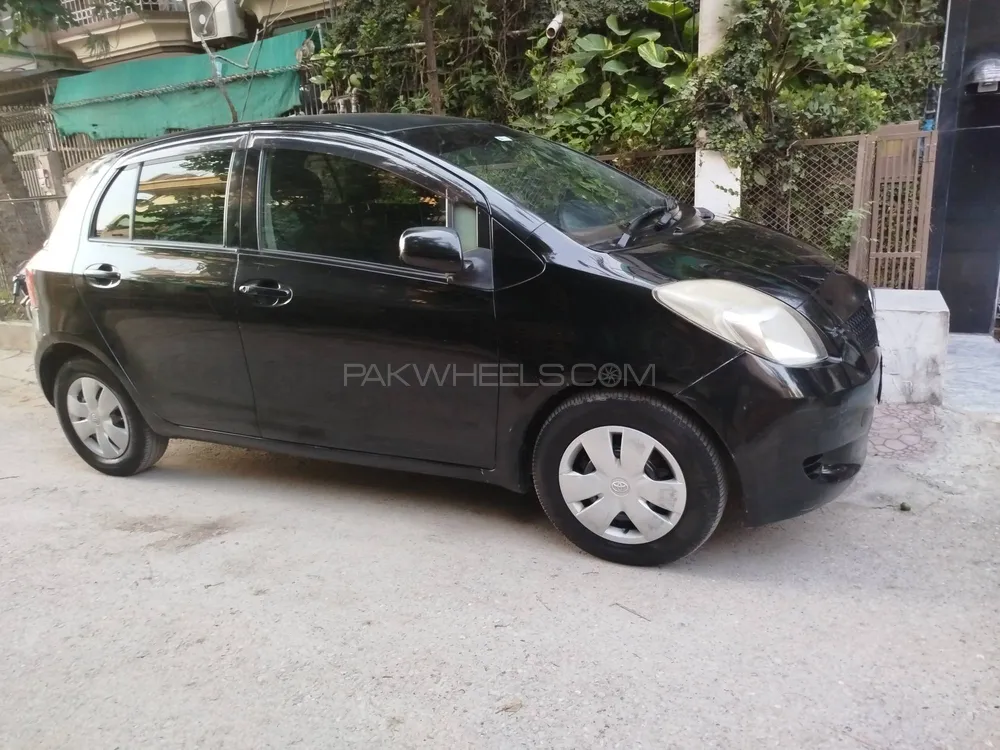Toyota Vitz 2005 for Sale in Islamabad Image-1