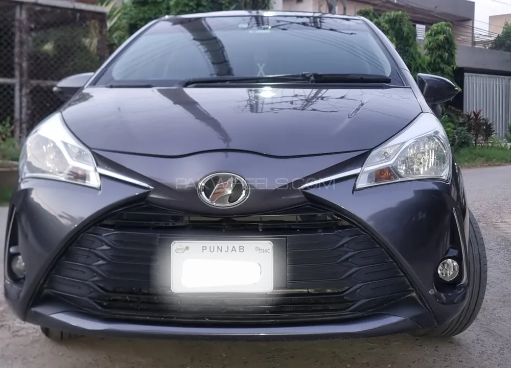 Toyota Vitz 2019 for Sale in Lahore Image-1