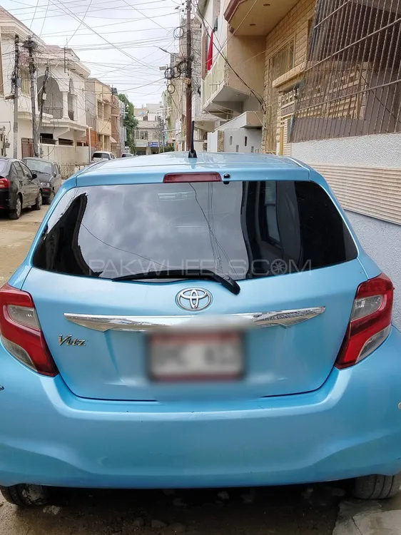 Toyota Vitz 2014 for Sale in Karachi Image-1