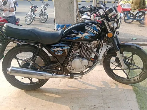 Suzuki GS 150 SE 2021