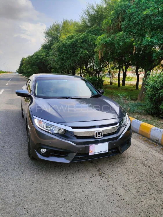 Honda Civic 2018 for Sale in Peshawar Image-1