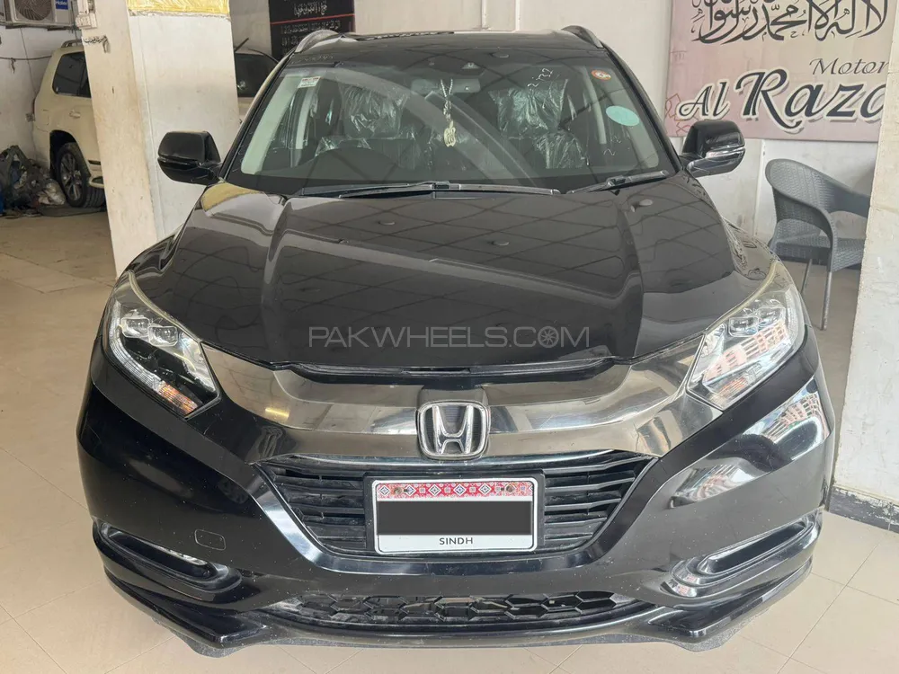 Honda Vezel 2017 for Sale in Karachi Image-1