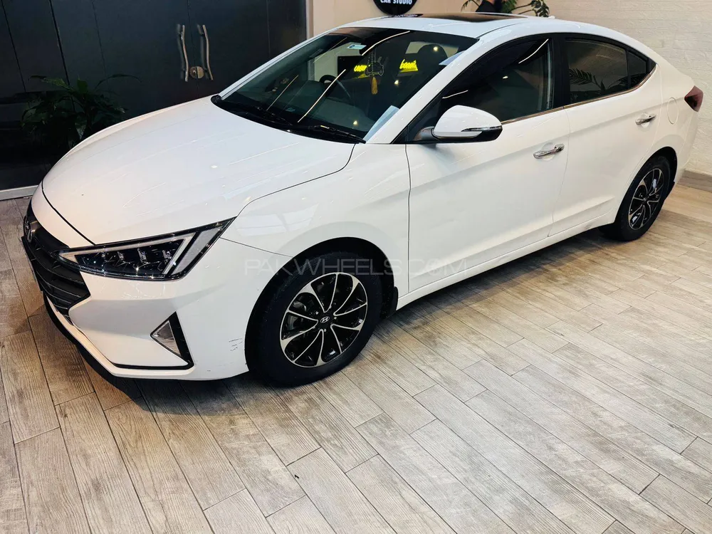Hyundai Elantra 2023 for Sale in Bahawalpur Image-1
