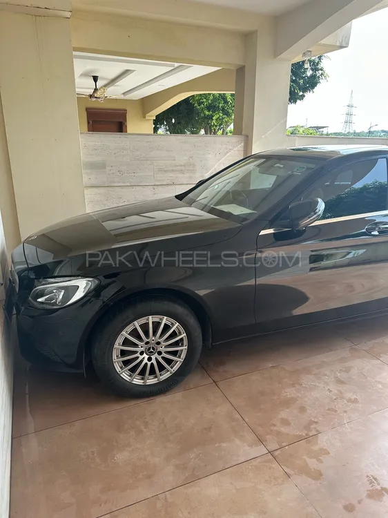 Mercedes Benz C Class 2018 for Sale in Islamabad Image-1
