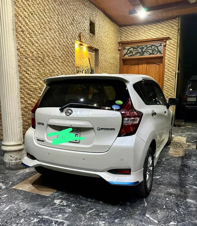 Nissan Note 2019 for Sale in Lahore Image-1