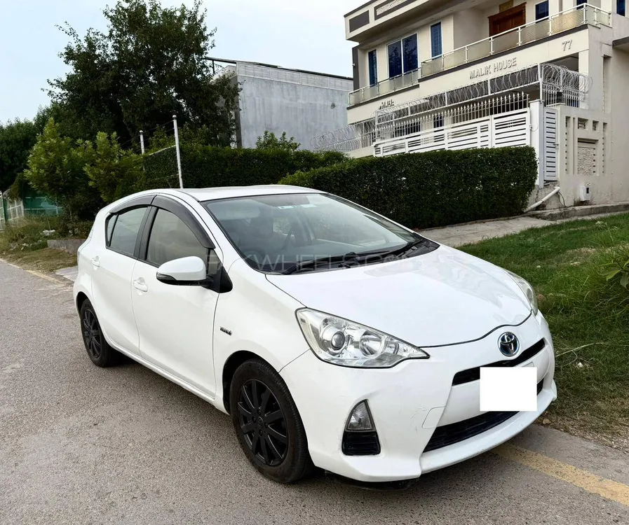 Toyota Aqua 2012 for Sale in Islamabad Image-1