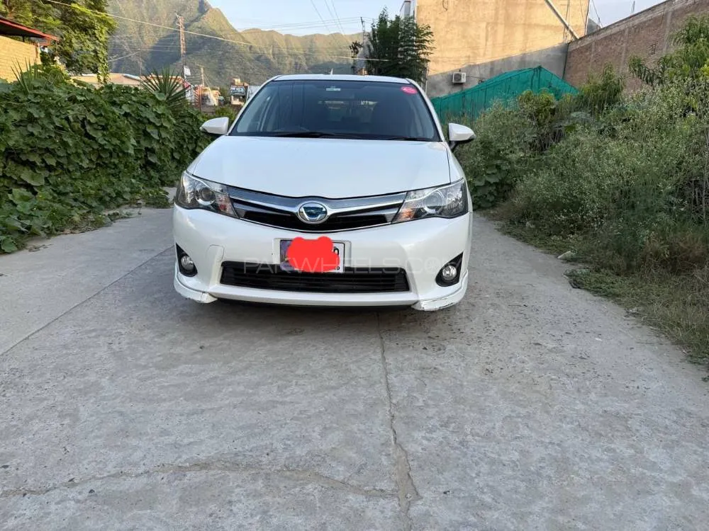 Toyota Corolla Fielder 2013 for Sale in Swat Image-1