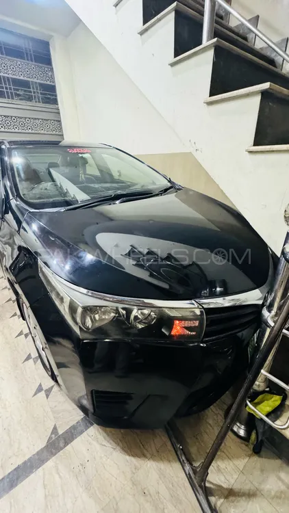 Toyota Corolla 2017 for Sale in Lahore Image-1