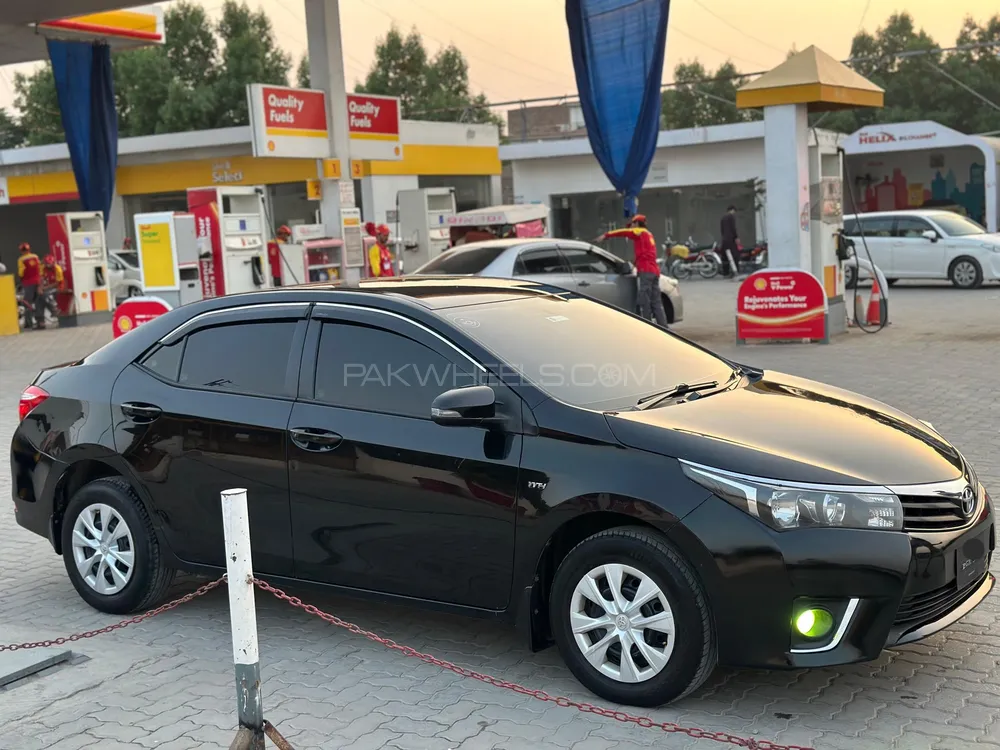 Toyota Corolla 2016 for Sale in Peshawar Toyota Corolla 2016 for Sale in Peshawar Image-5