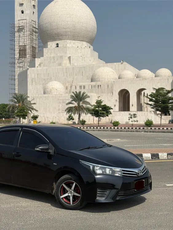 Toyota Corolla 2017 for Sale in Lahore Image-1