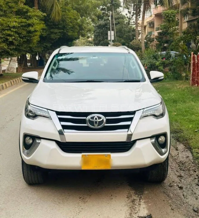 Toyota Fortuner 2017 for Sale in Karachi Image-1