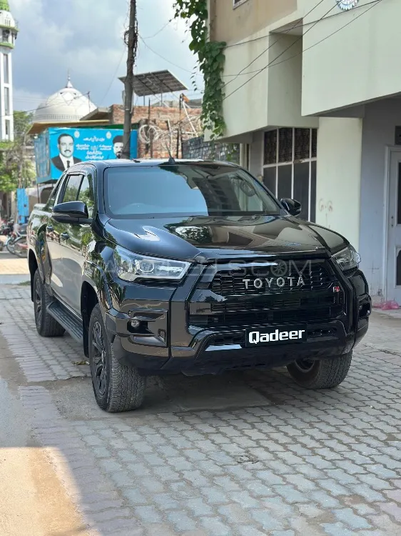 ٹویوٹا ہائیلکس 2024 for Sale in فیصل آباد Image-1