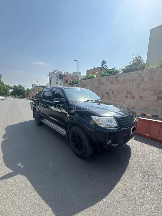 Toyota Hilux 2012 for Sale in Islamabad Image-1