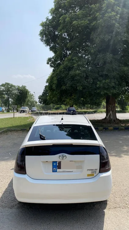 Toyota Prius 2007 for Sale in Islamabad Image-1