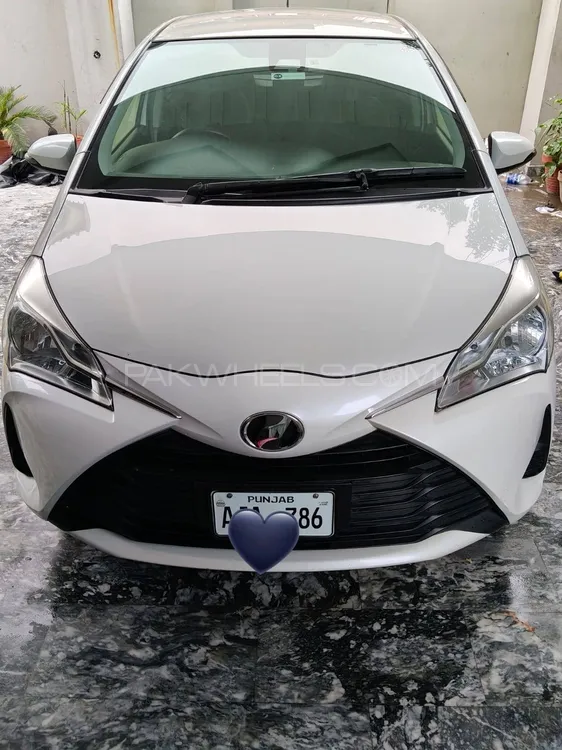 Toyota Vitz 2019 for Sale in Lahore Image-1