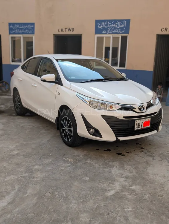 Toyota Yaris Sedan 2021 for Sale in Lahore Image-1