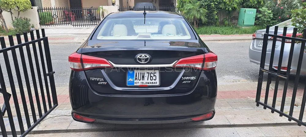 Toyota Yaris Sedan 2021 for Sale in Lahore Image-1