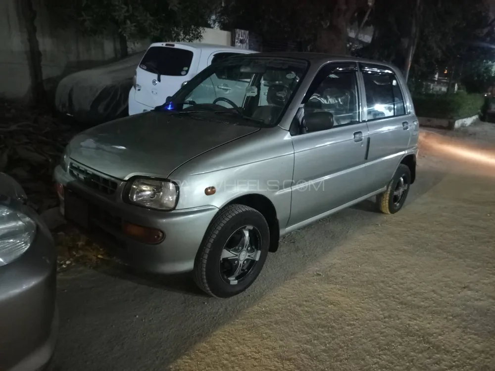 Daihatsu Cuore 2011 for Sale in Karachi Image-1