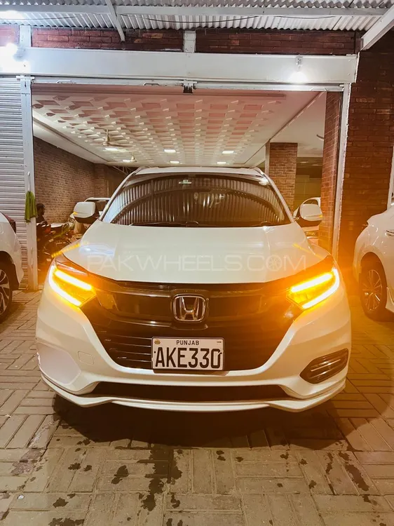 Honda Vezel 2018 for Sale in Mandi bahauddin Image-1