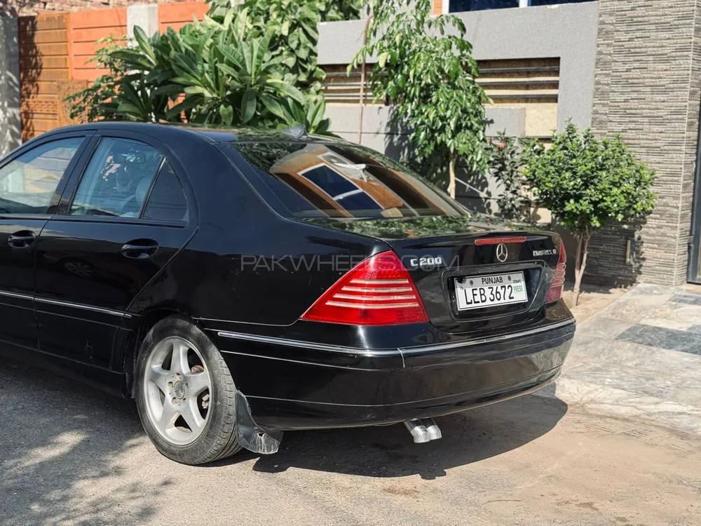 Mercedes Benz C Class 2003 for Sale in Multan Mercedes Benz C Class 2003 for Sale in Multan Image-5
