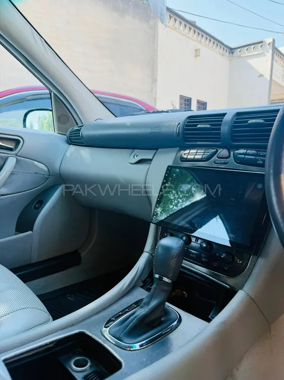 Mercedes Benz C Class 2003 for Sale in Multan Mercedes Benz C Class 2003 for Sale in Multan Image-7