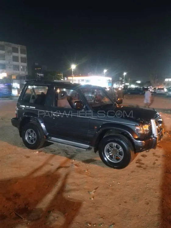 Mitsubishi Pajero 1995 for Sale in Karachi Image-1