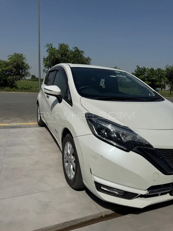 Nissan Note 2018 for Sale in Lahore Image-1