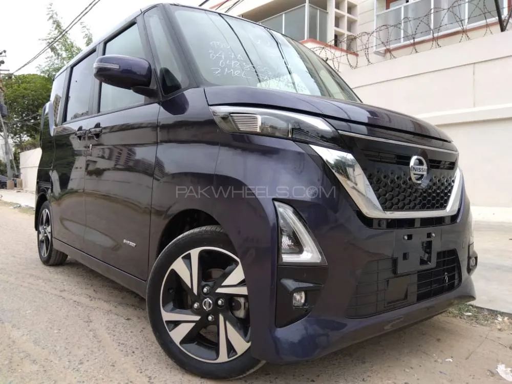 Nissan Roox 2023 for Sale in Peshawar Image-1