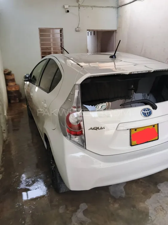 Toyota Aqua 2017 for Sale in Karachi Image-1