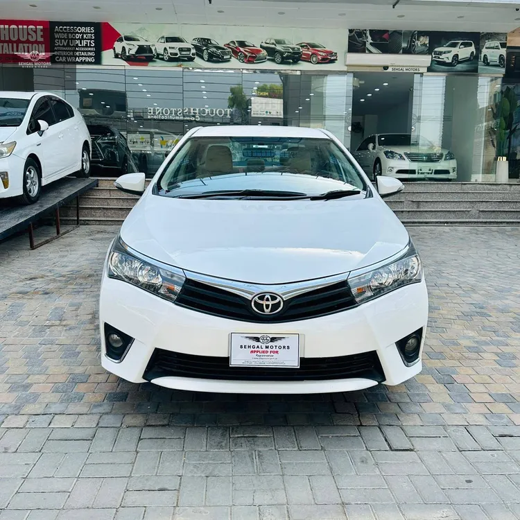 Toyota Corolla 2015 for Sale in Islamabad Image-1