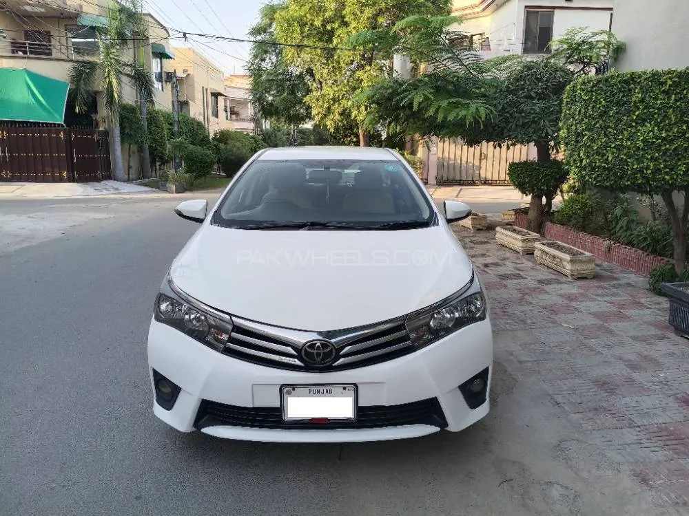 Toyota Corolla 2016 for Sale in Lahore Image-1