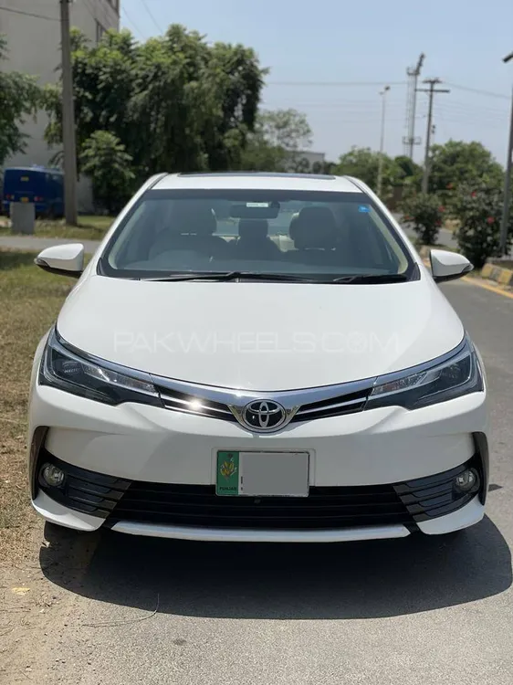 Toyota Corolla 2018 for Sale in Peshawar Image-1