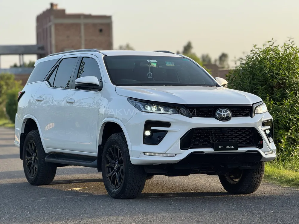 ٹویوٹا فورچیونر 2023 for Sale in ملتان Image-1